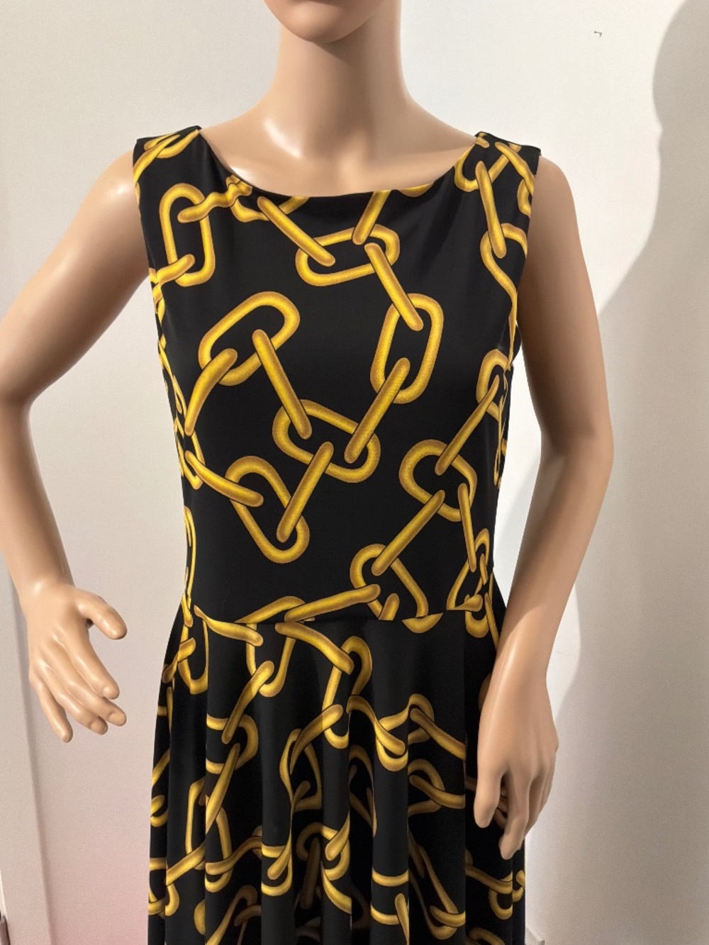 Isaac Mizrahi New York Gold Chain Link Print Black Midi Dress Size 8